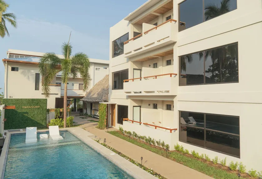 Mirasurf Hotel & Waves - Image 1
