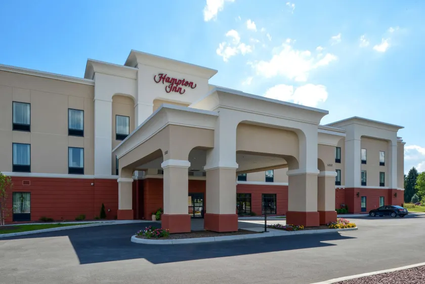 Hampton Inn Potsdam, NY - Image 1