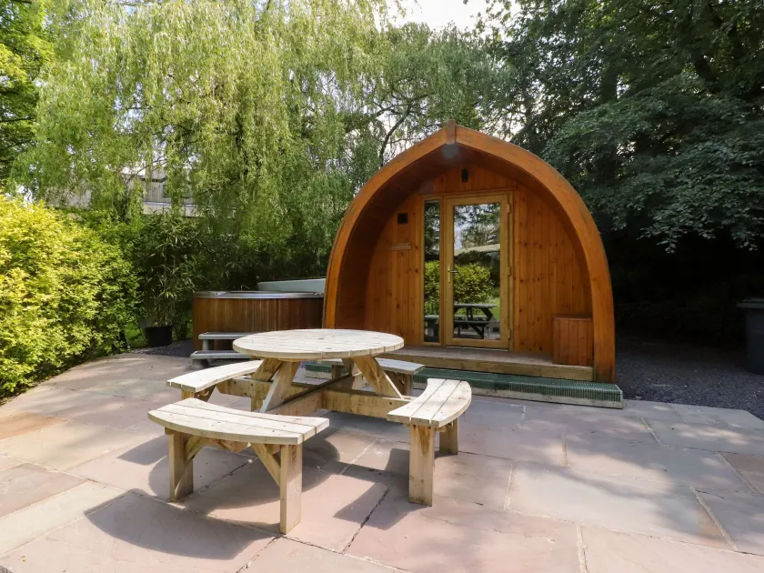 Homewood Pod - Image 1