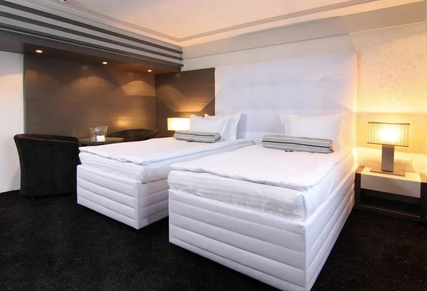 Grand Hotel Riga - Image 1