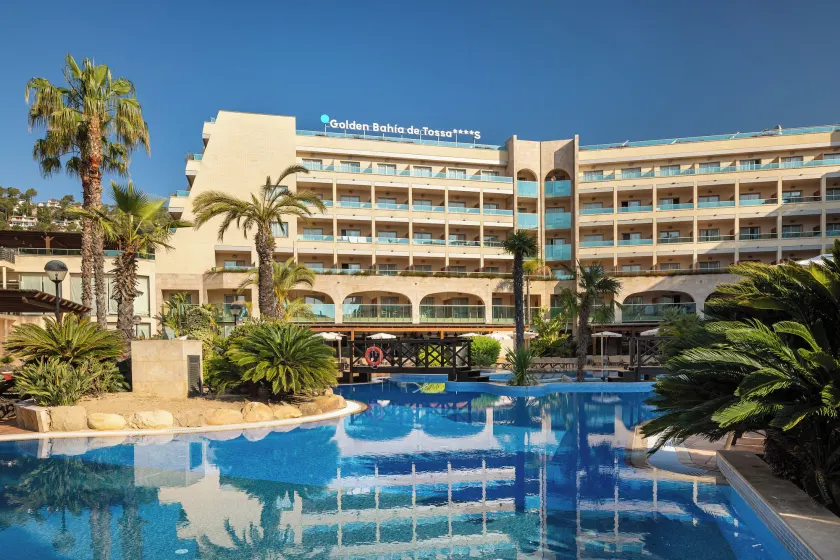 Golden Bahía de Tossa & Spa 4* Sup. - Image 1