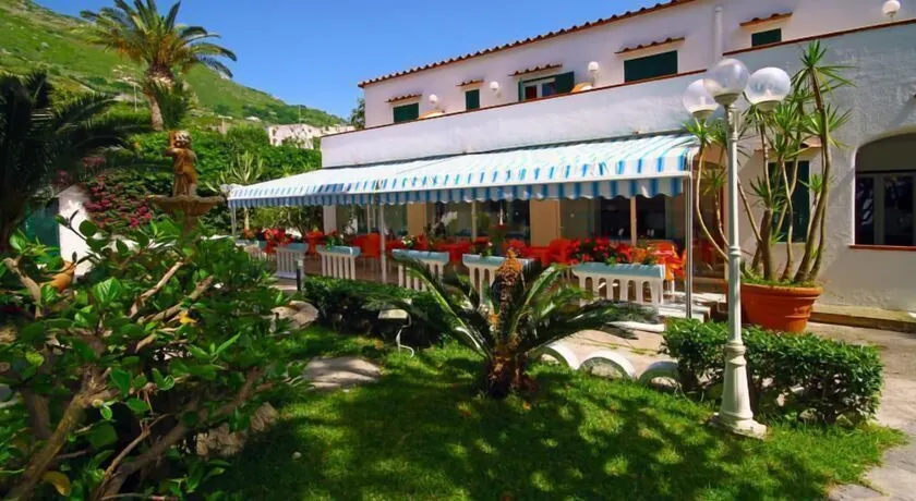 Hotel Park Calitto - Image 1
