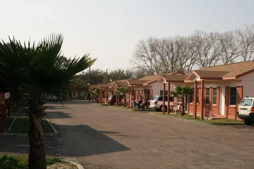 Bayfront Cottages - Image 1