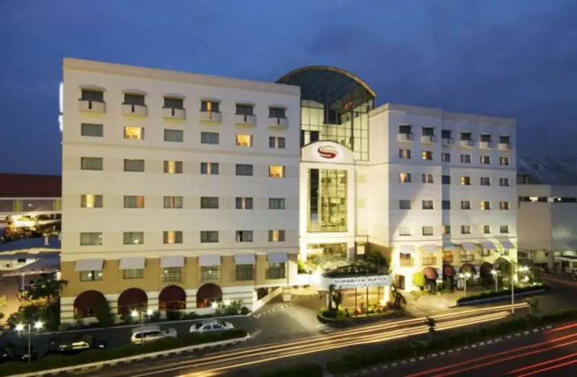 Surabaya Suites Hotel Powered by Archipelago - Image 1