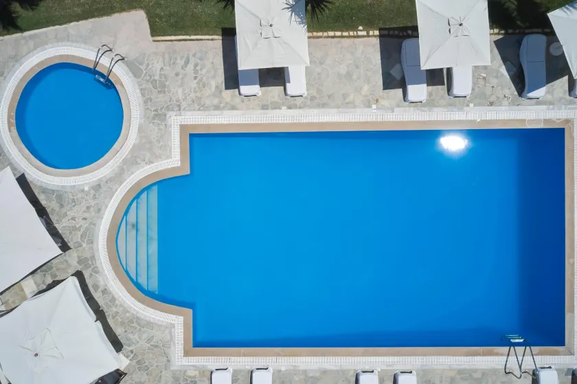 Polos Hotel Paros - Image 1