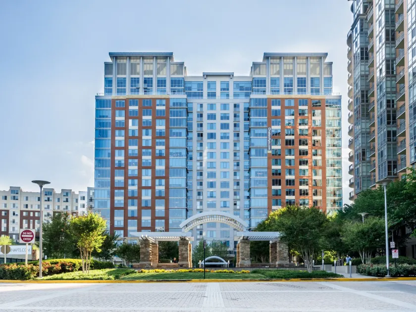 Bluebird Suites in Tysons Corner - Image 1