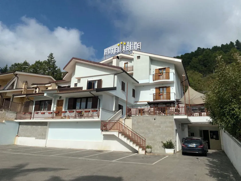Bike-Hotel Abete - Image 1