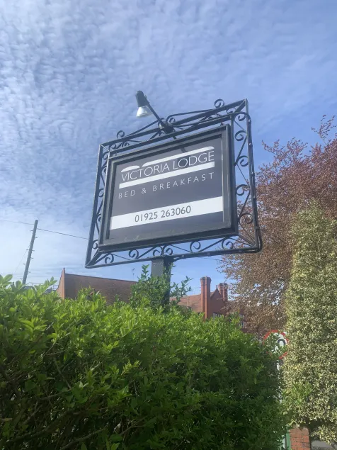 Victoria Lodge - Image 1