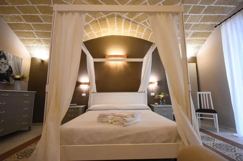 B&B Laura - Luxury Rooms - Image 1
