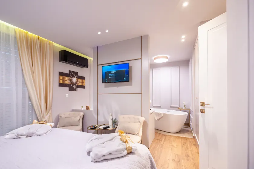 Luxury rooms Kadena - Image 1
