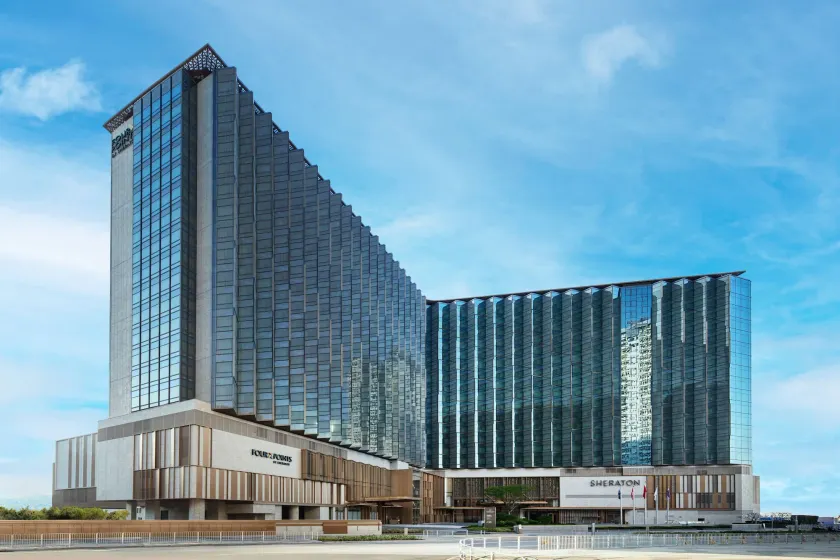 Four Points by Sheraton Hong Kong, Tung Chung - Image 1