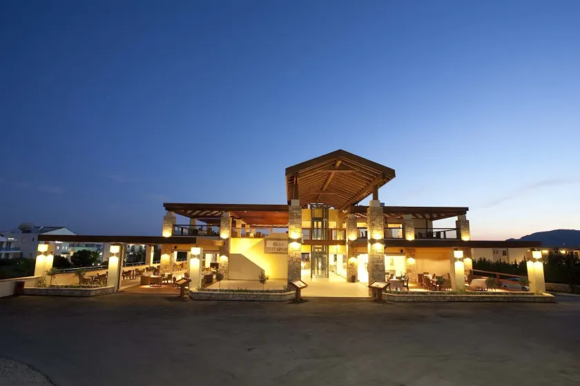 Island Blue Hotel - Image 1