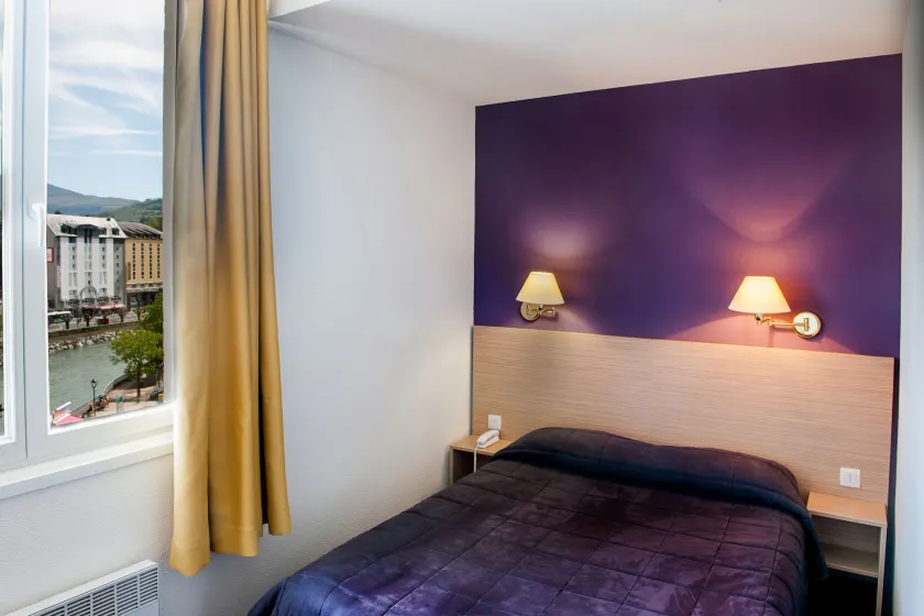 Hôtel Continental - Image 1