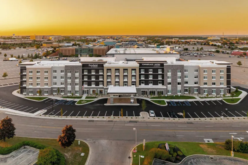 Fairfield Inn & Suites Dayton Beavercreek - Image 1