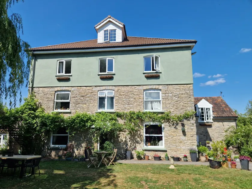Worth House - Image 1