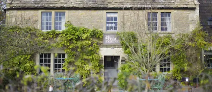 Pear Tree Inn Whitley - Image 1