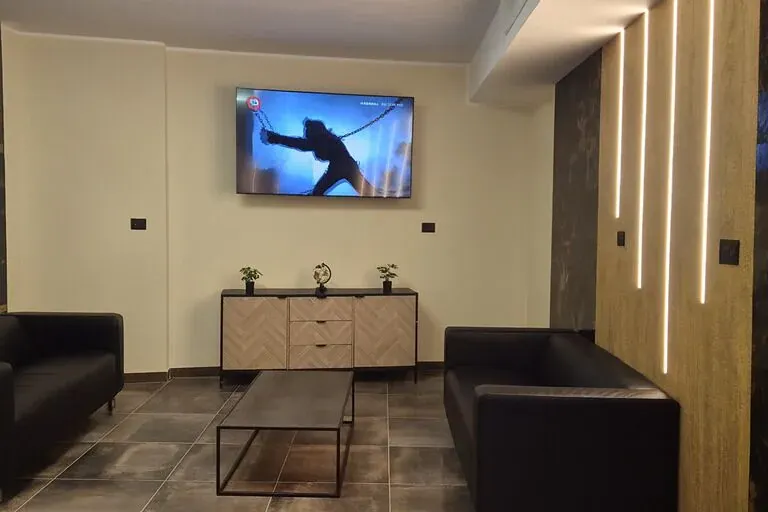 Hotel V7 - Recepción