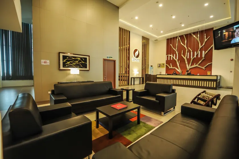 Garden Sentral Hotel - Image 1