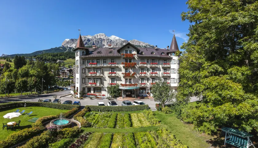 Franceschi Park Hotel - Image 1