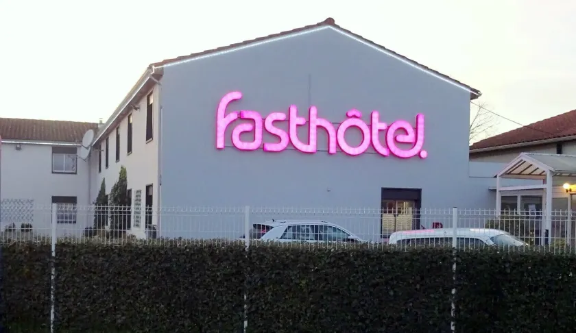 Fasthotel Tarbes Séméac - Un hôtel FH Confort - Image 1