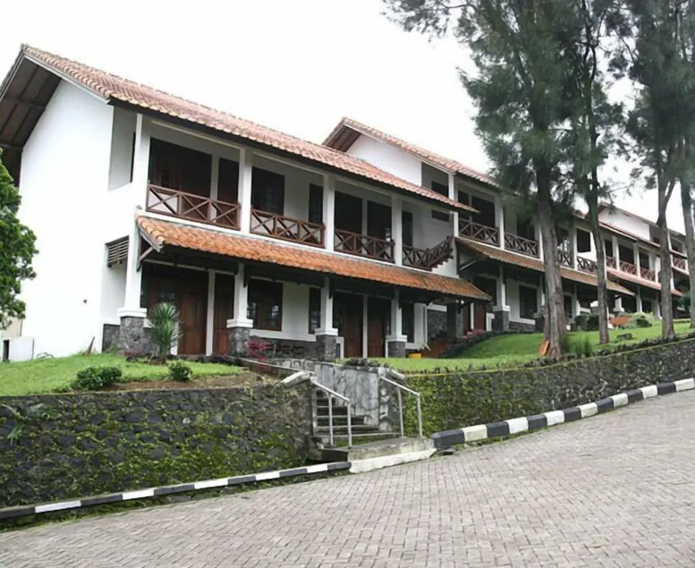 Berlian Resort Cipanas - Image 1