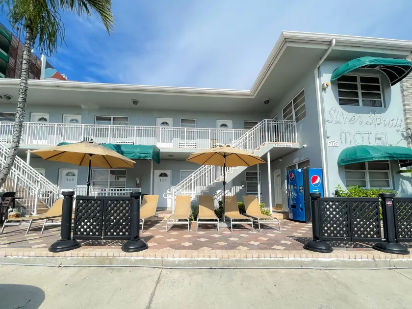 Silver Spray Motel - Image 1