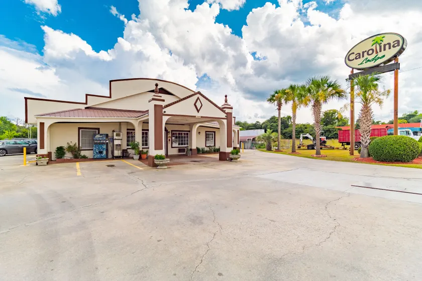 Carolina Lodge - Image 1