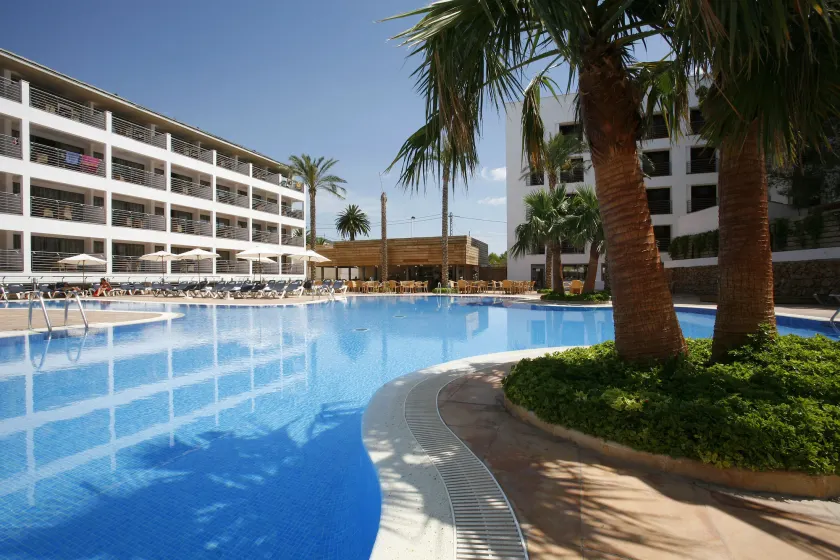 Hotel Alcossebre - Image 1
