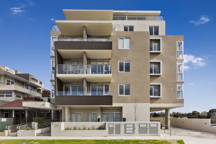 Poplar Sanctuary Apartments - Image 1