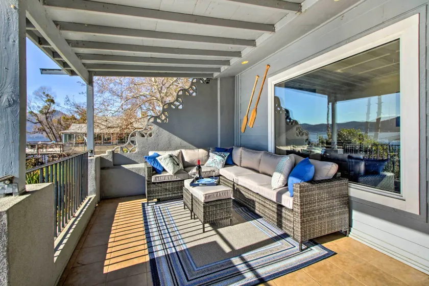 Lakefront Retreat w/ Dock, Paddle Boards & Kayaks! - Interiör