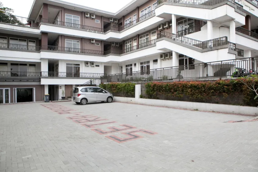 RedDoorz Plus near Sukajadi 2 - Image 1