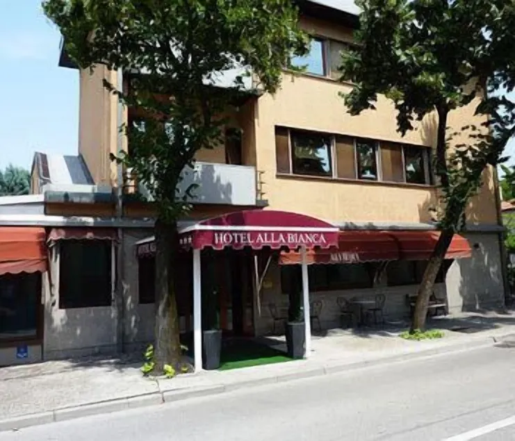 Alla Bianca Hotel - Image 1