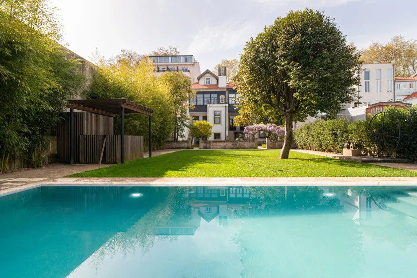 Marquês Garden House by Olivia - Image 1