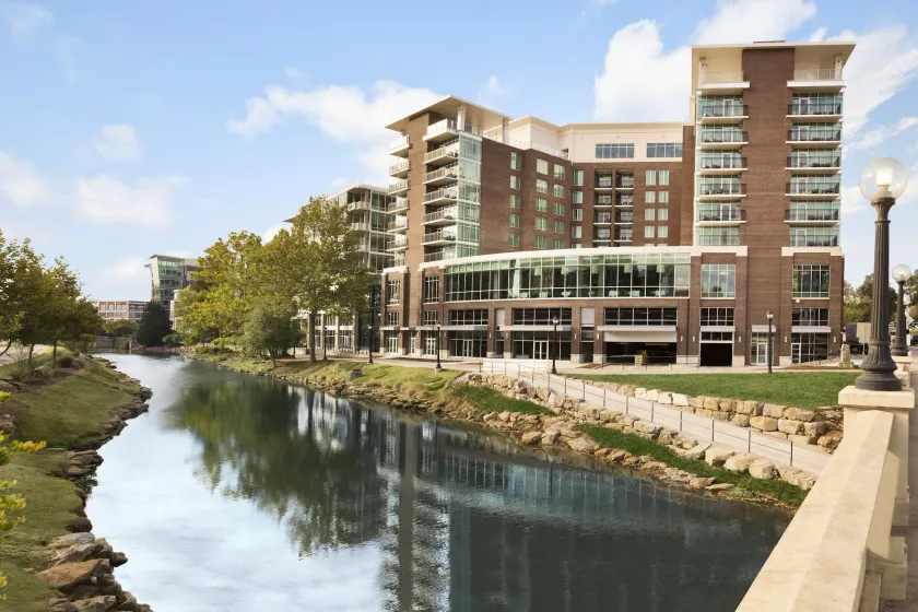 Embassy Suites by Hilton Greenville Downtown Riverplace - Image 1