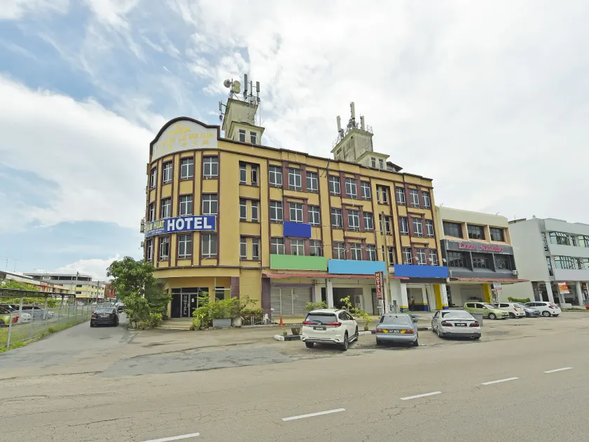 Hotel O Sam Huat Hotel - Image 1