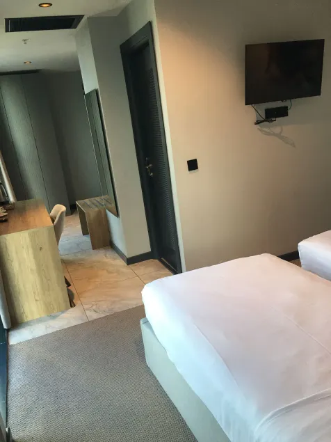 SHERLOCK HOMES HOTELS - Image 1