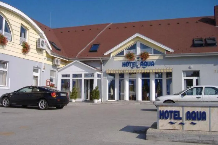Hotel Aqua - Image 1