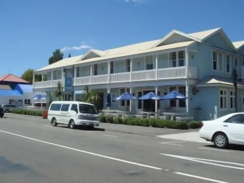 The White Swan Hotel - Image 1