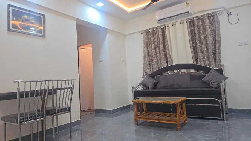 Hotel Shree Siddhivinayak - Image 1