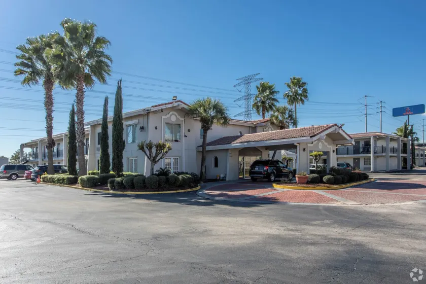 Stay Inn & Suites - Image 1