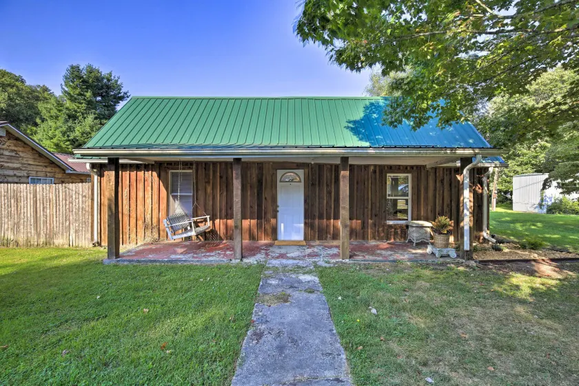 Cozy Damascus Home < 1 Mi to Appalachian Trl - Image 1
