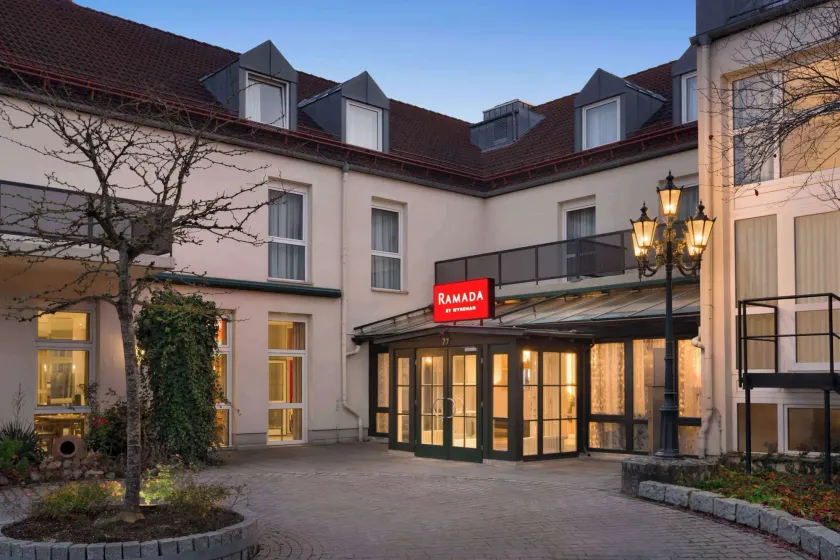 Ramada by Wyndham München Airport - Image 1