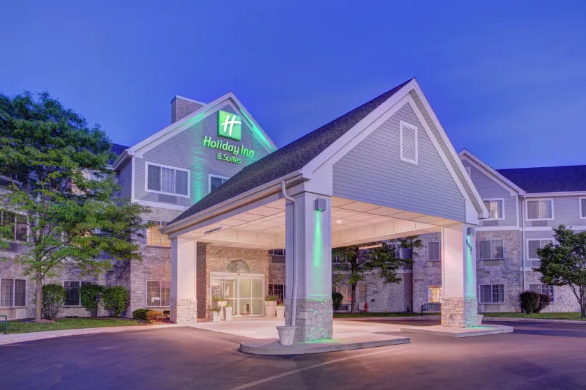 Holiday Inn Milwaukee Airport by IHG - Image 1