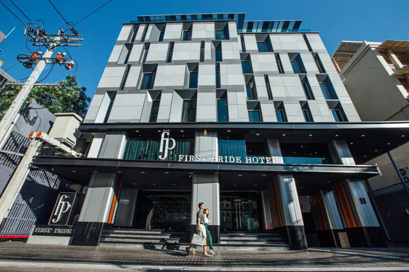 First Pride Hotel Bangkok - Image 1