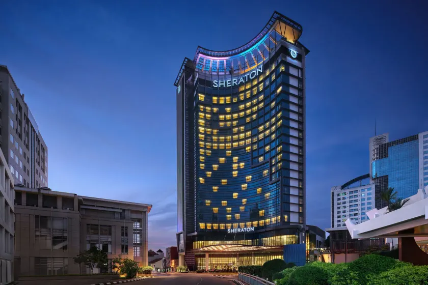 Sheraton Kuching Hotel - Image 1