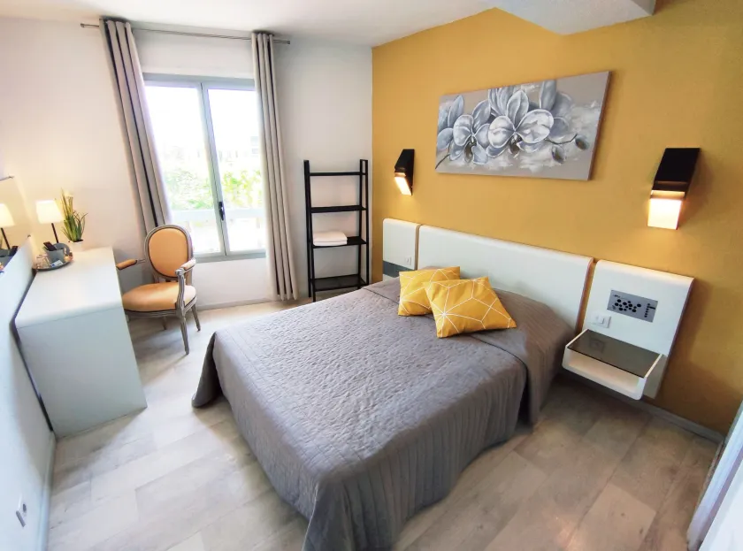 Boutique Hôtel La Victoire - Vence centre - Image 1