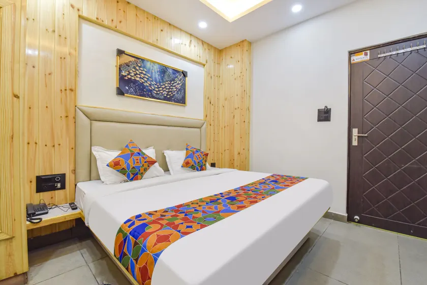 Fabhotel Heaven Palace - Image 1