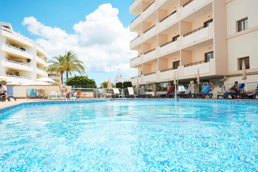 Invisa Hotel La Cala - Image 1