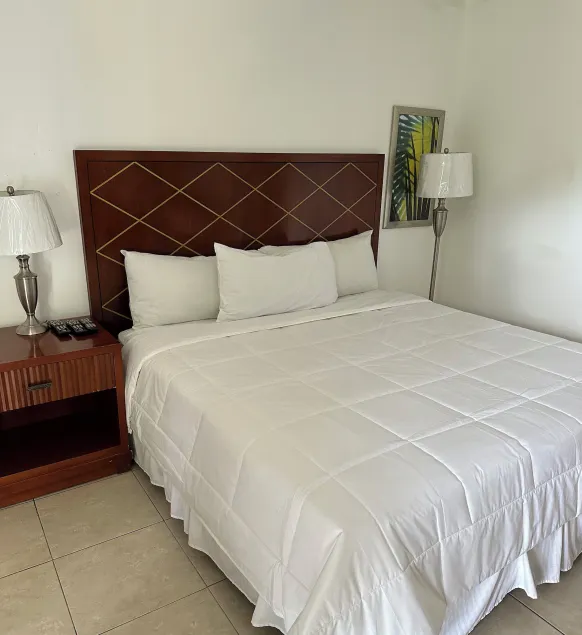 Sun Fun Hotel - Image 1