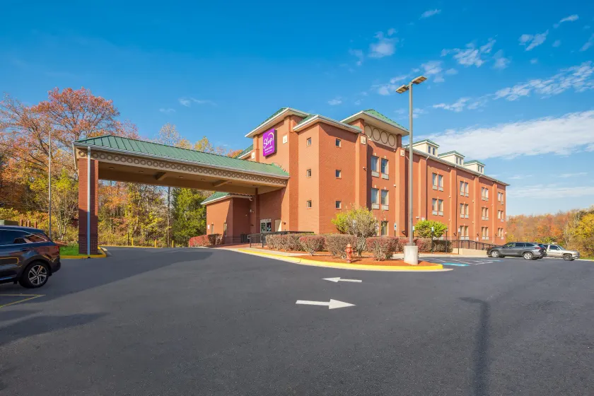 Sleep Inn & Suites near Joint Base Andrews-Washington Area - Image 1